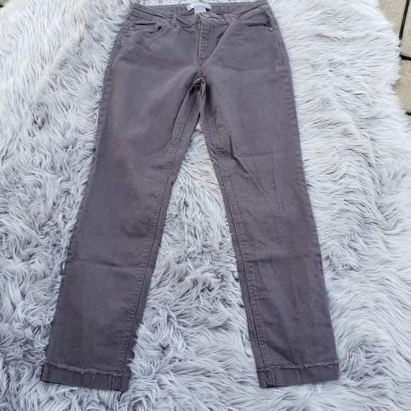 Democracy Denim - Democracy Flex-ellent Cuffed Raw Hem Jeans Size 4